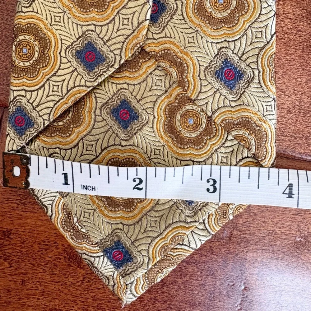 Jos A Bank Signature Collection Silk Paisley Medallion Ties Mens OS Red Gold